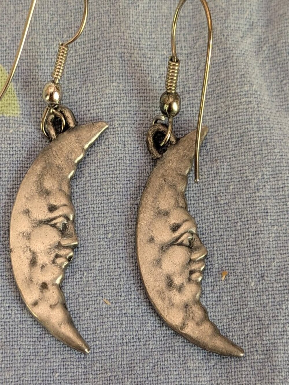 Silver Tone Metal Smiling Moon Dangle Pierced Earrings 1"